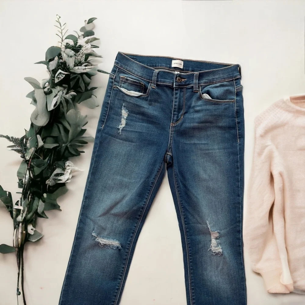SNEAK PEEK Mid Rise Stretch Skinny Denim Distressed Blue Jeans Frayed Hem Size 7